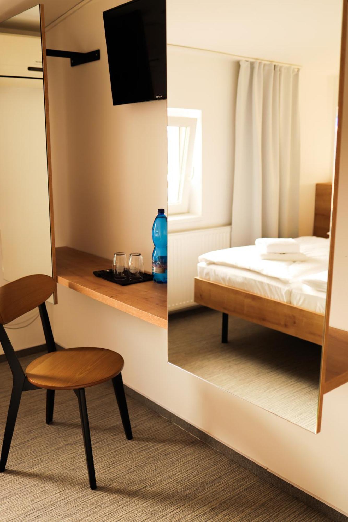 Golden Golem Hotel & Spa Prague Exterior photo
