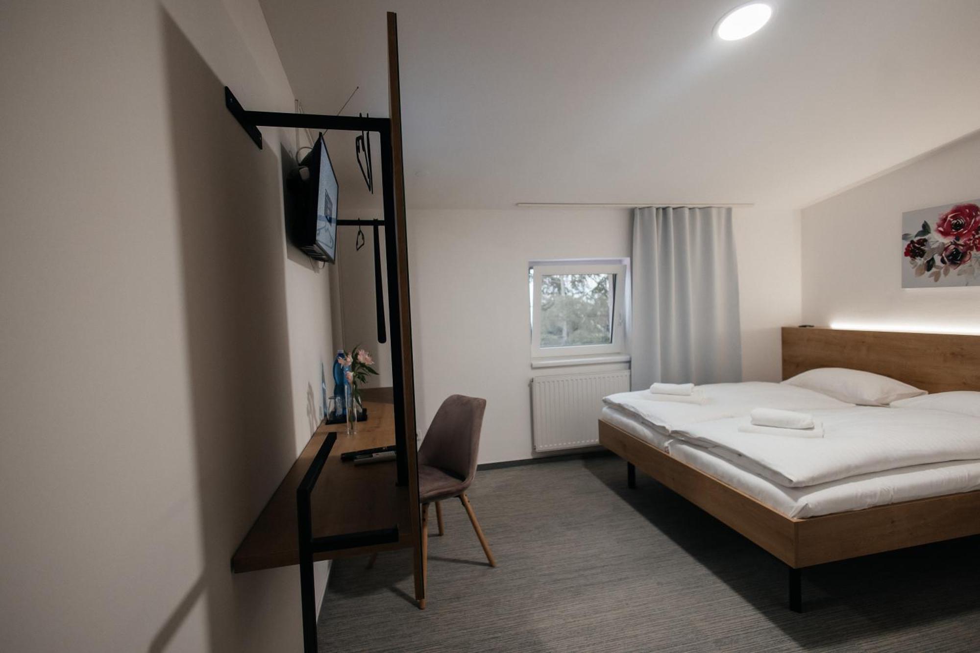 Golden Golem Hotel & Spa Prague Exterior photo