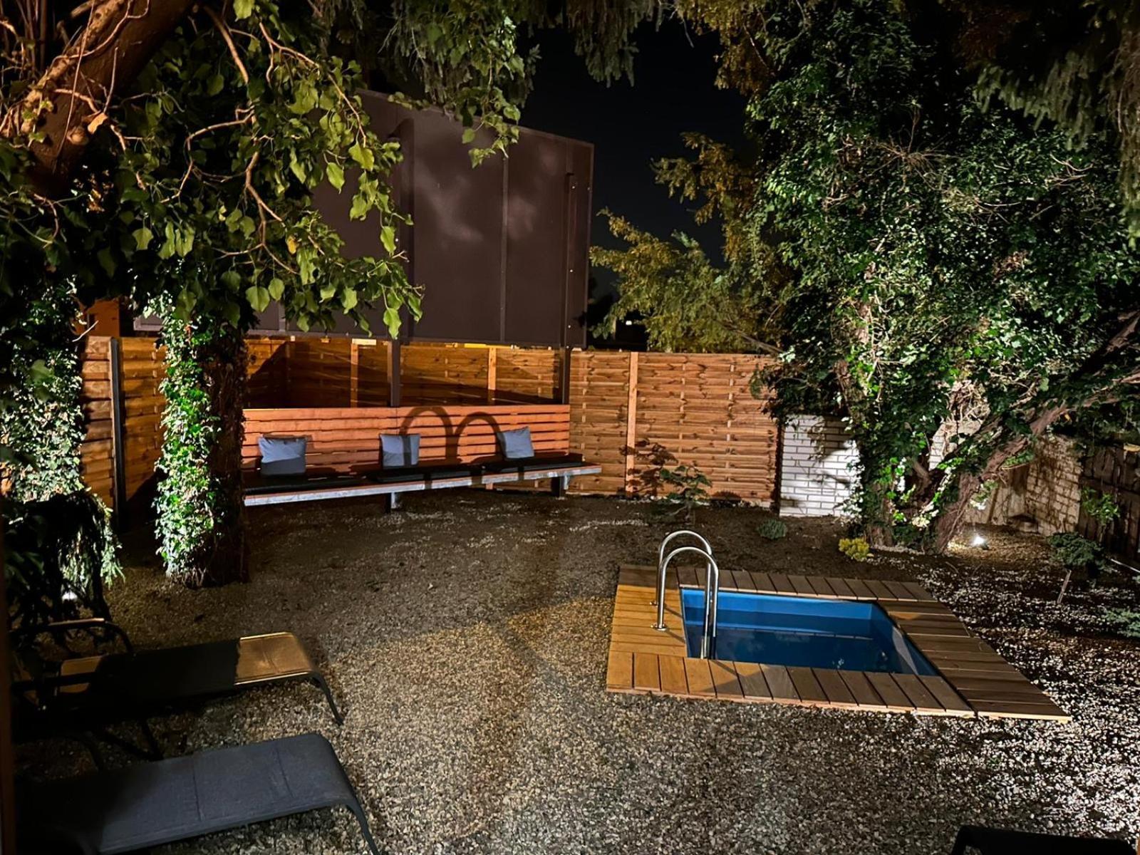 Golden Golem Hotel & Spa Prague Exterior photo